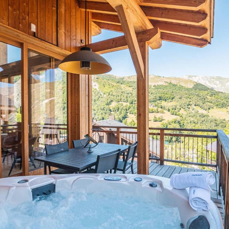 Chalet spacieux 10 personnes avec sauna et jacuzzi - FR-1-344-795 - Chalet - 1