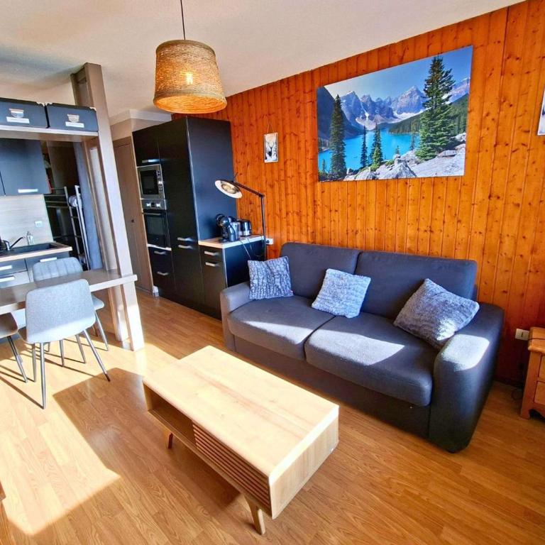Grand studio rénové, confort moderne, balcon sud, proche ski et randonnées - FR-1-393-172 - Studio - 6