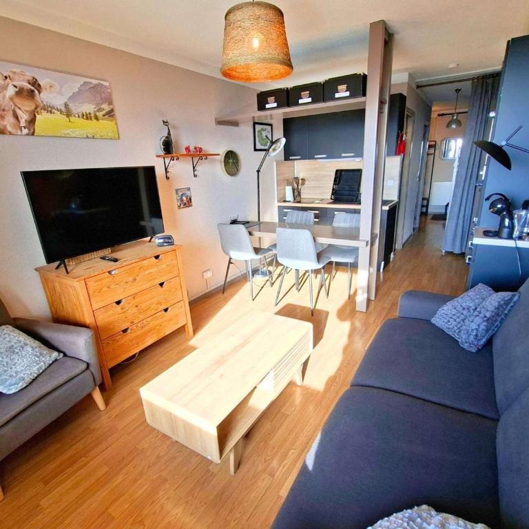 Grand studio rénové, confort moderne, balcon sud, proche ski et randonnées - FR-1-393-172 - Studio - 7
