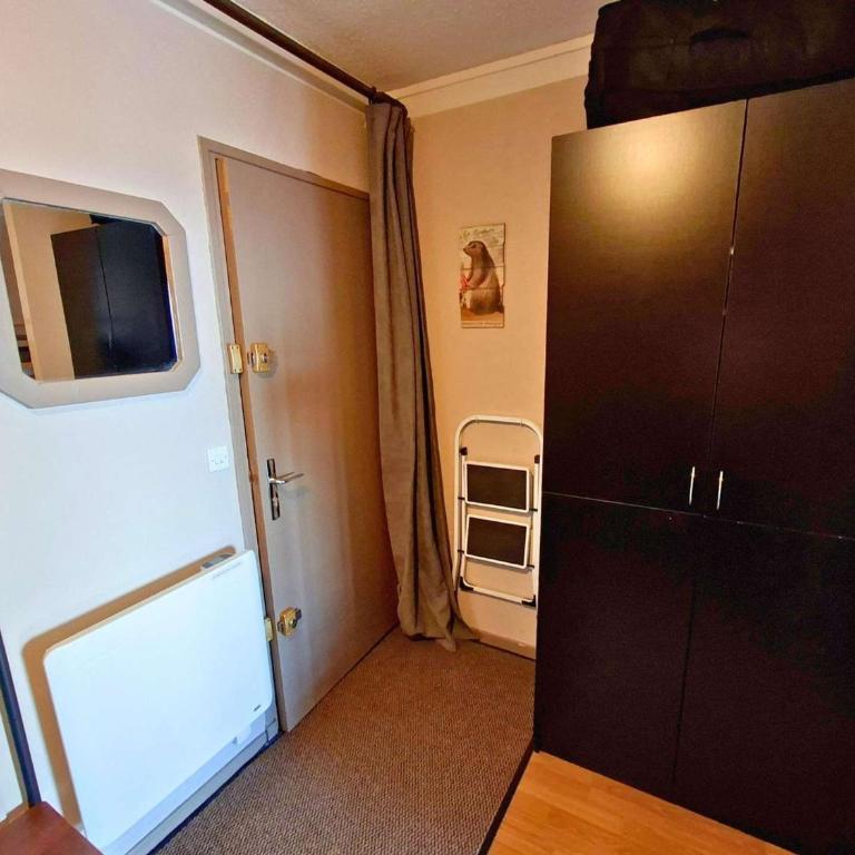 Grand studio rénové, confort moderne, balcon sud, proche ski et randonnées - FR-1-393-172 - Studio - 8
