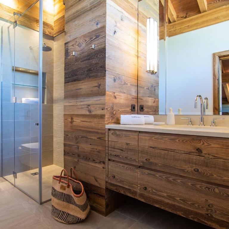 Chalet luxueux, accès direct aux pistes, parking et WIFI inclus - FR-1-344-773 - Chalet - 8