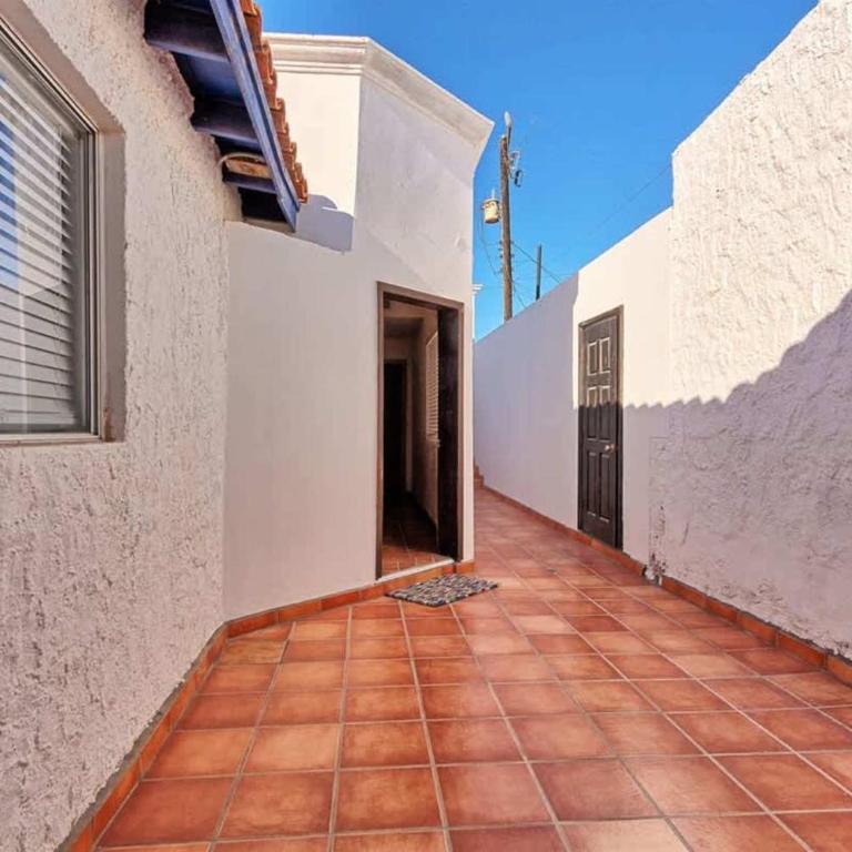 Beautiful Beachfront Condo Olas I 16 - Apartamento - 17