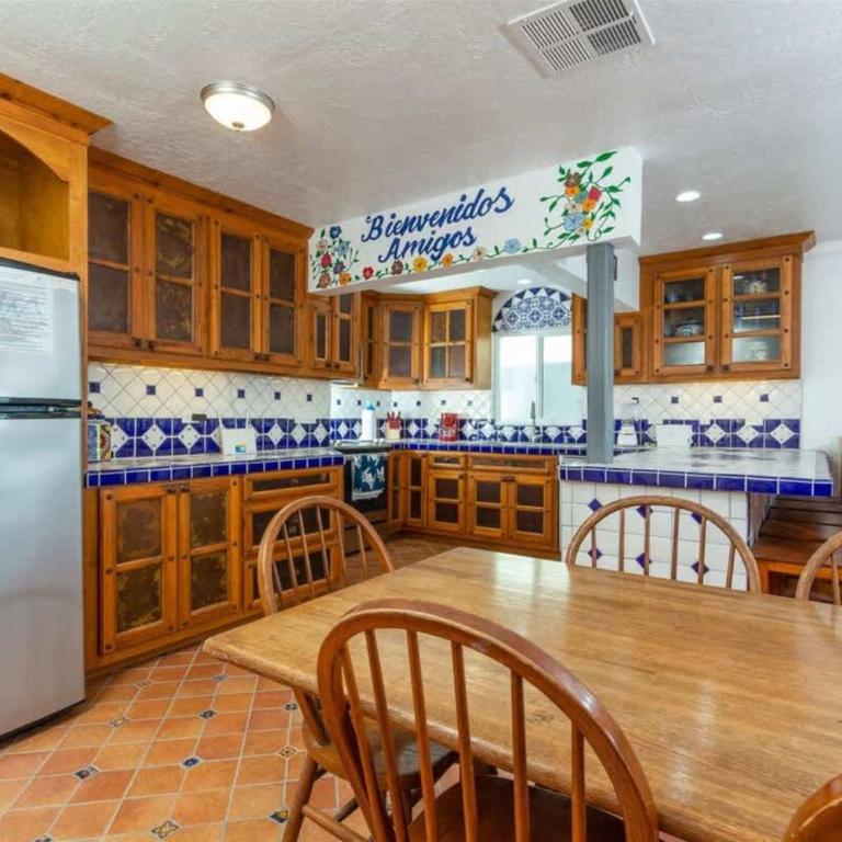 Beautiful Beachfront Condo Olas I 16 - Apartamento - 22