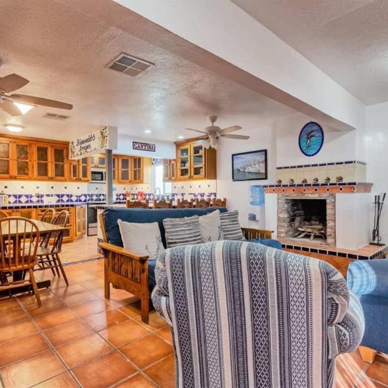 Beautiful Beachfront Condo Olas I 16 - Apartamento - 27
