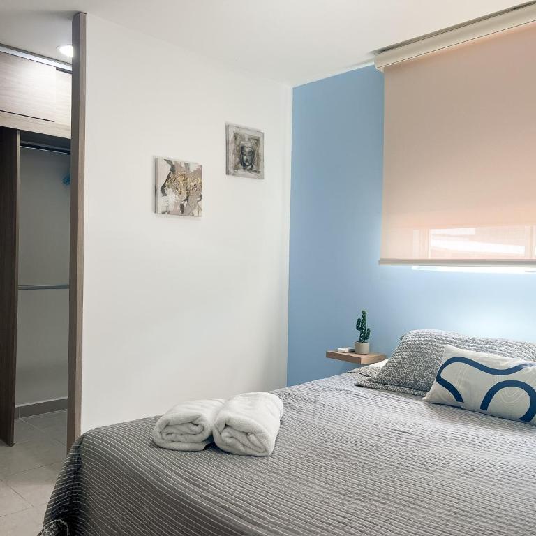 Comodo 2 cuartos AC y piscina - Two-Bedroom Apartment - 16