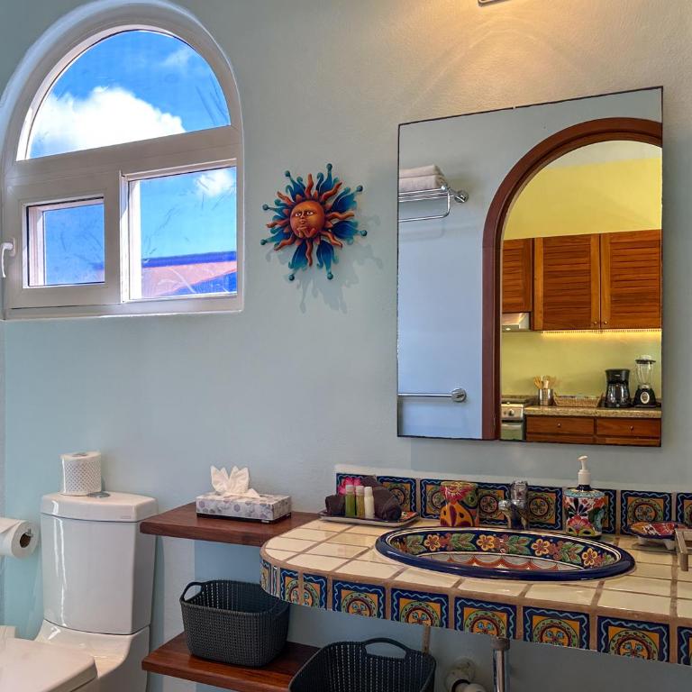 Casa Sonoma - Charming Condos Minutes from Beach & Reef - Apartment with Terrace - 12