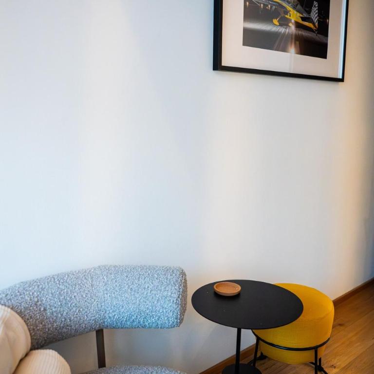 Microloft City Innsbruck - Apartment mit 1 Schlafzimmer - 7