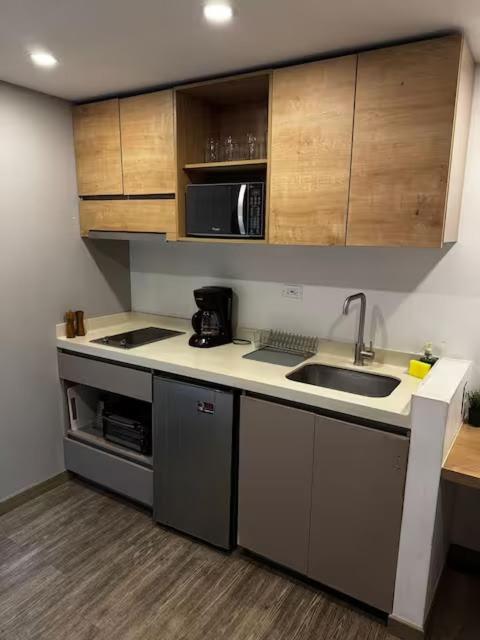 Lourdes Executive Suites Chapinero Bogota - Apartamento de 1 dormitorio - 2
