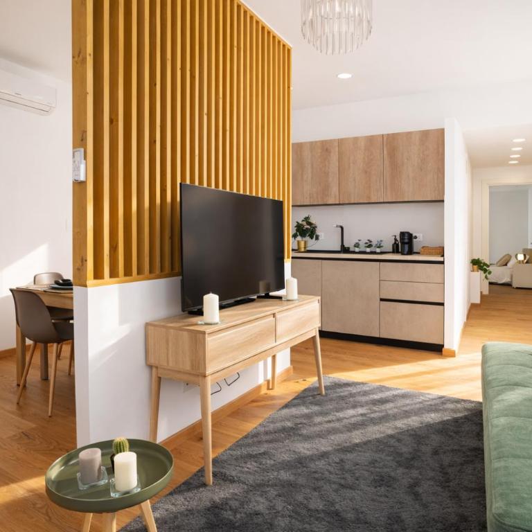 Trastevere - To Rome with Love - 90MQ & 3 Beds - Appartamento con 2 Camere da Letto e Balcone - 3