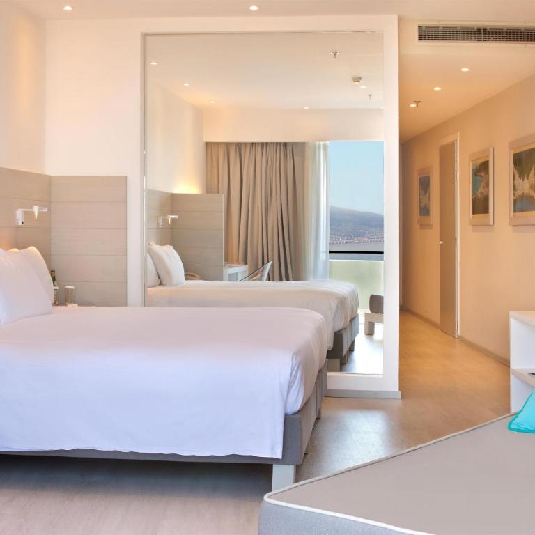 Hilton Sorrento Palace - Camera Tripla Executive con Vista Mare - 4