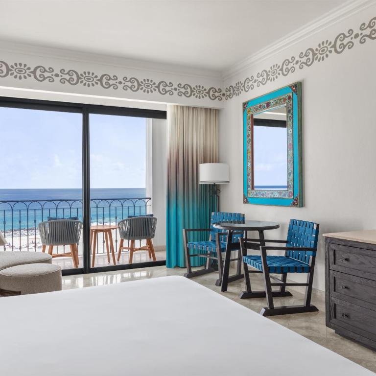 Hilton Los Cabos - Deluxe Oceanfront King Room with Balcony - 5