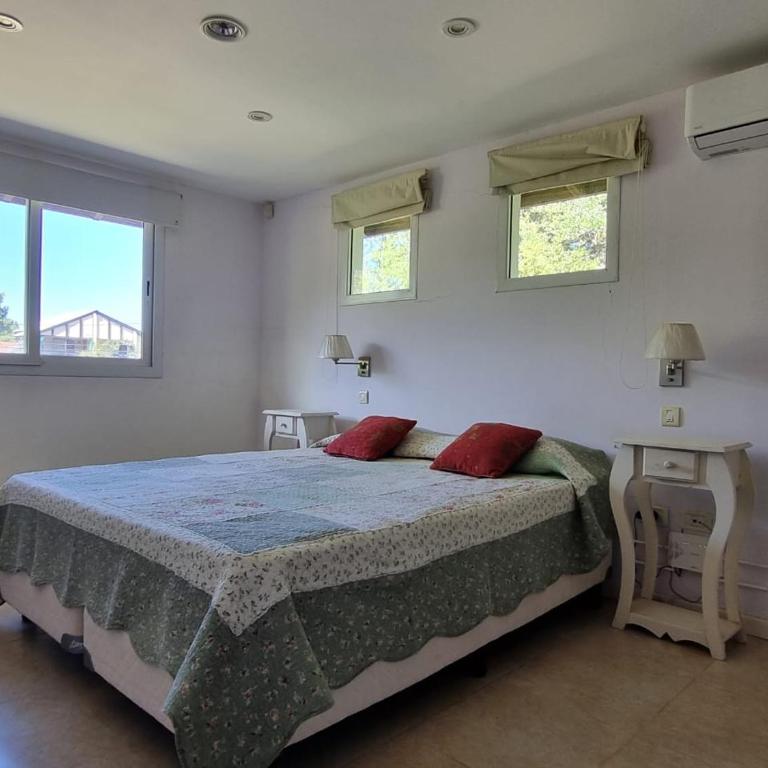 Los Tilos Remanso Ostende - Two-Bedroom House - 4