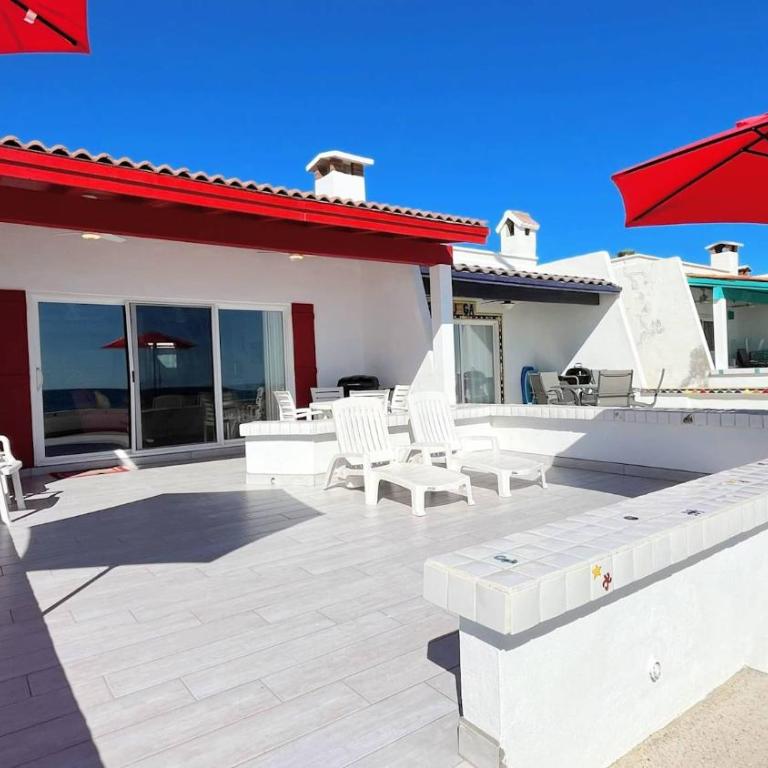 Charming & Cozy Beachfront Condo Las Olas I 19 - Apartment - 26