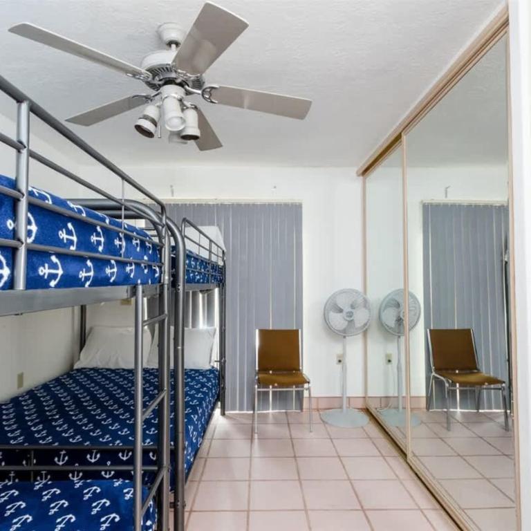 Comfortable Beachfront Condo Las Olas II 1 - Apartamento - 12