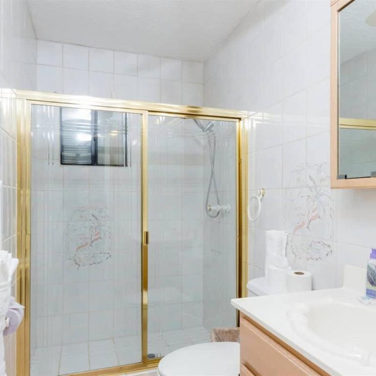 Comfortable Beachfront Condo Las Olas II 1 - Apartamento - 14