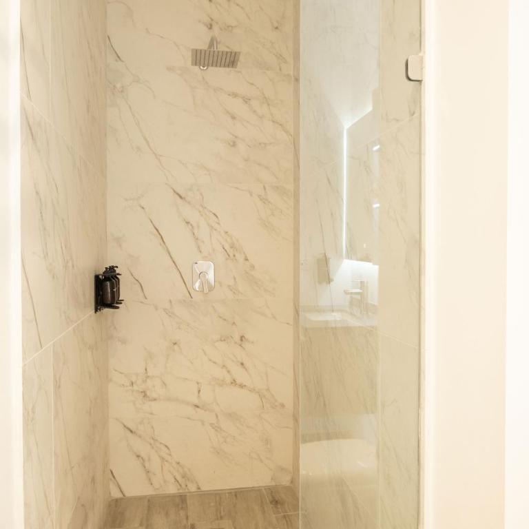 Layali House by Wynwood House - Four-Bedroom Deluxe Apartment - 16