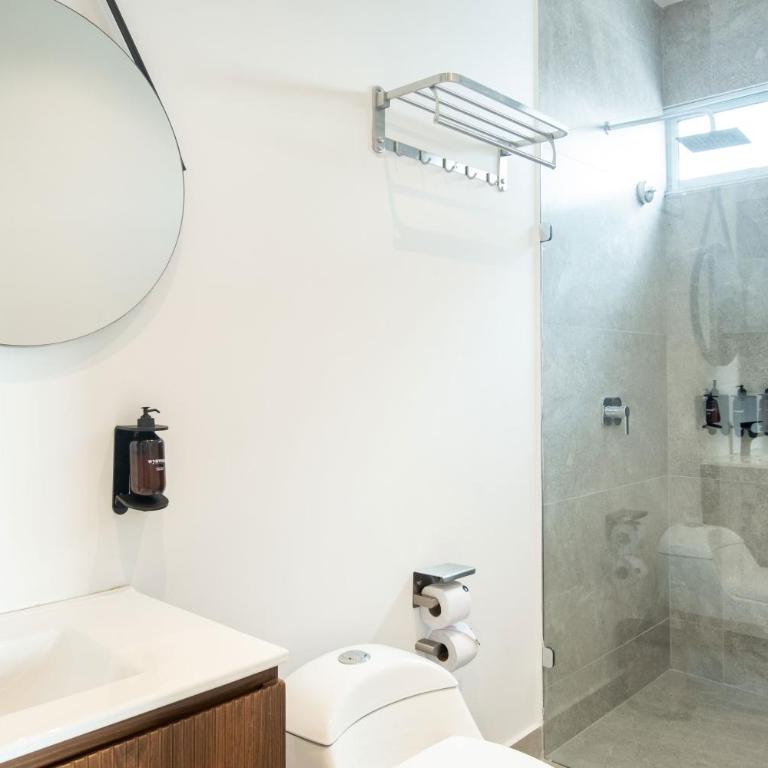Layali House by Wynwood House - Four-Bedroom Deluxe Apartment - 17