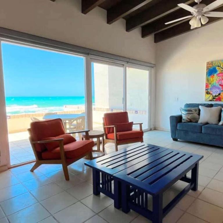 Cozy & Colorful Beachfront Condo Las Olas II 4 - Apartamento - 4