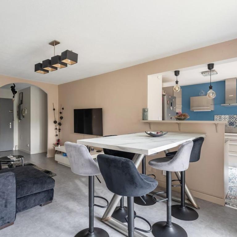 Appartement Cosy - RDJ- 2 Chambres - Parking Privée - Appartement 2 Chambres - 3