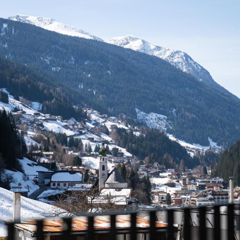 Moderne Wohnung mit einer wunderschönen Aussicht in der Residenz Silvretta, inkl Silvretta Card Premium - Apartment mit Blick auf die Berge - 34