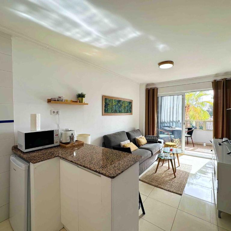 Sunny Central near Yumbo and Dunes - One-Bedroom Apartment - 30