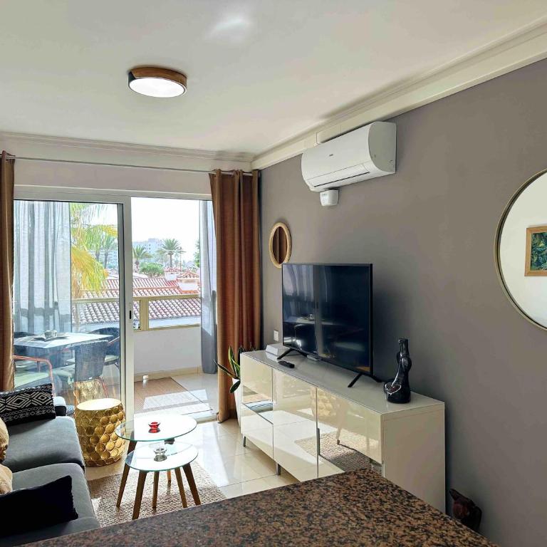 Sunny Central near Yumbo and Dunes - One-Bedroom Apartment - 18