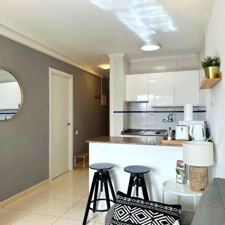 Sunny Central near Yumbo and Dunes - One-Bedroom Apartment - 24