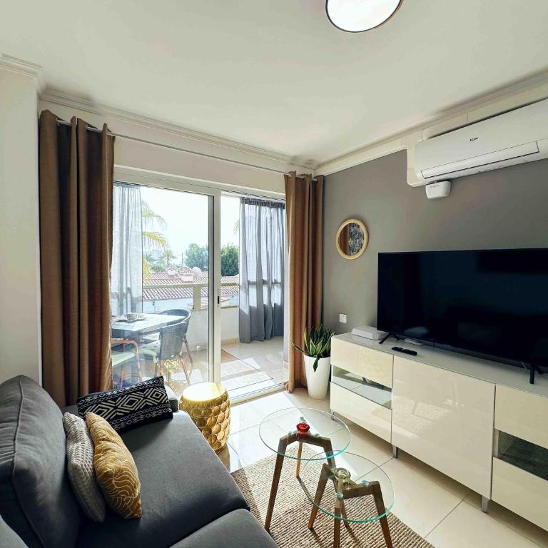 Sunny Central near Yumbo and Dunes - One-Bedroom Apartment - 14