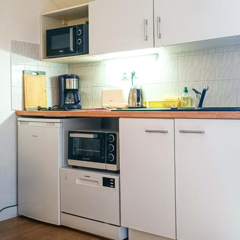 Studio avec balcon au centre de Brides-les-Bains, WiFi et parking - Studio - 7