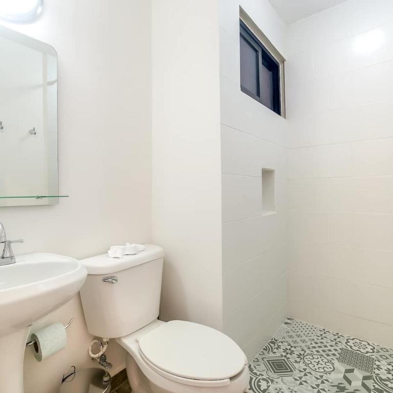 Valentina Suites by Las Flores Vacation Rentals - Standard Apartment - 7