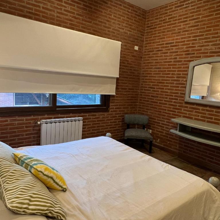 Casa para 16 personas en el corazon de Carilo - Casa de 6 dormitorios - 14
