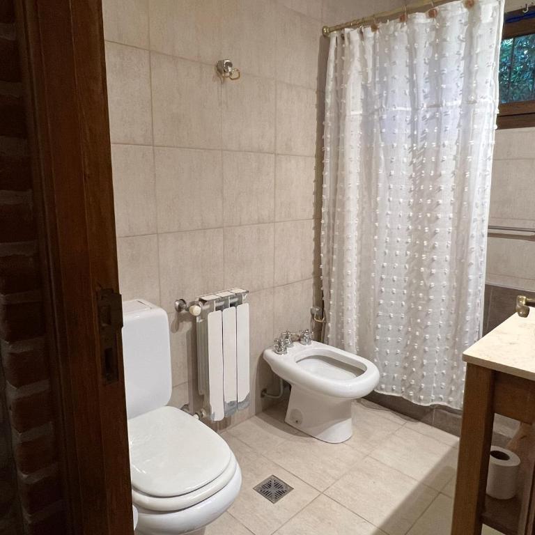 Casa para 16 personas en el corazon de Carilo - Casa de 6 dormitorios - 17