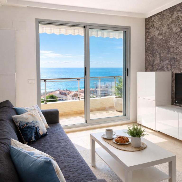 Sunny Holidays - Two-Bedroom Apartment - 1