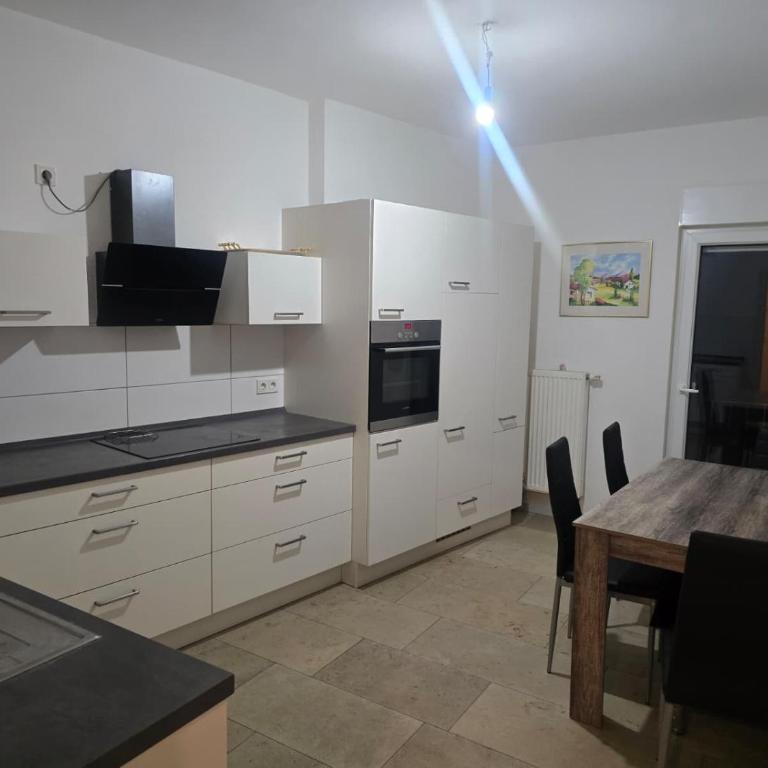 Bach 4 Apartments In the Heart of Würzburg Old Town - Apartment mit 2 Schlafzimmern - 2