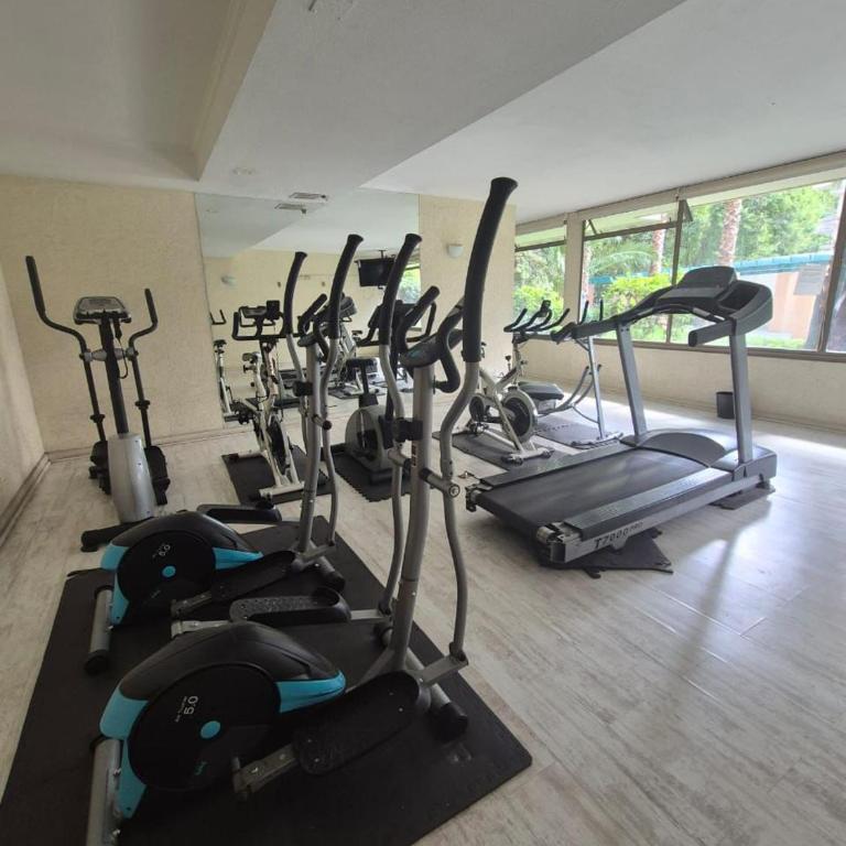 Departamendo en barrio El Golf - Two-Bedroom Apartment - 18