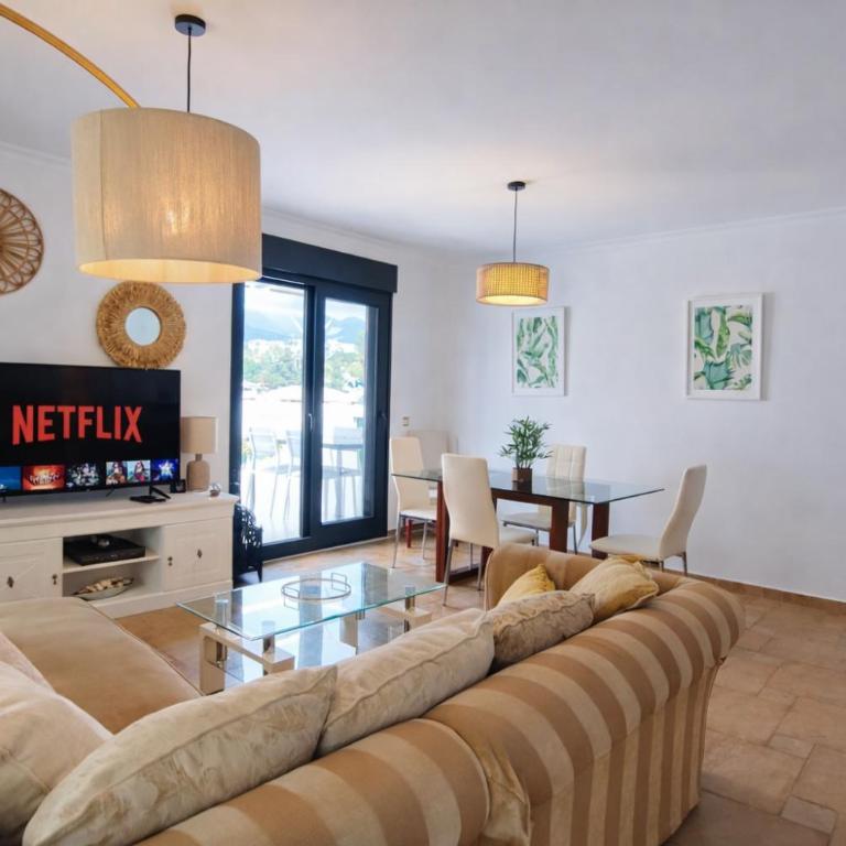 Penthouse with Private Hot Tub ,2 Bedrooms, Walk to Beach - Apartamento de 2 dormitorios - 6