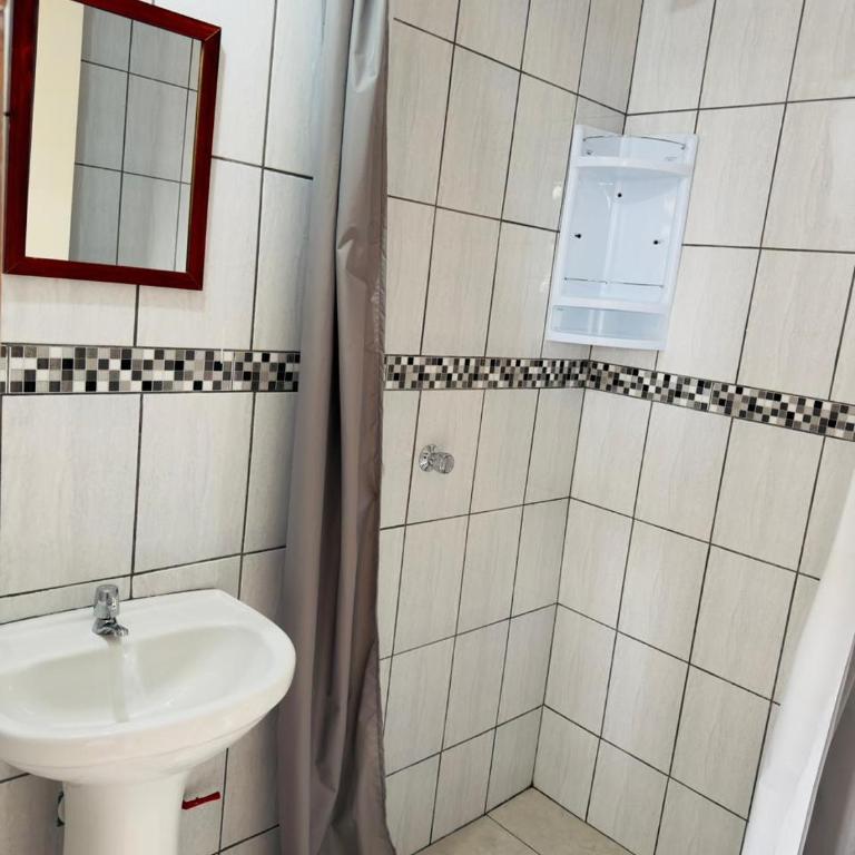 Big Vacation Hostel - Large Double Room - 6