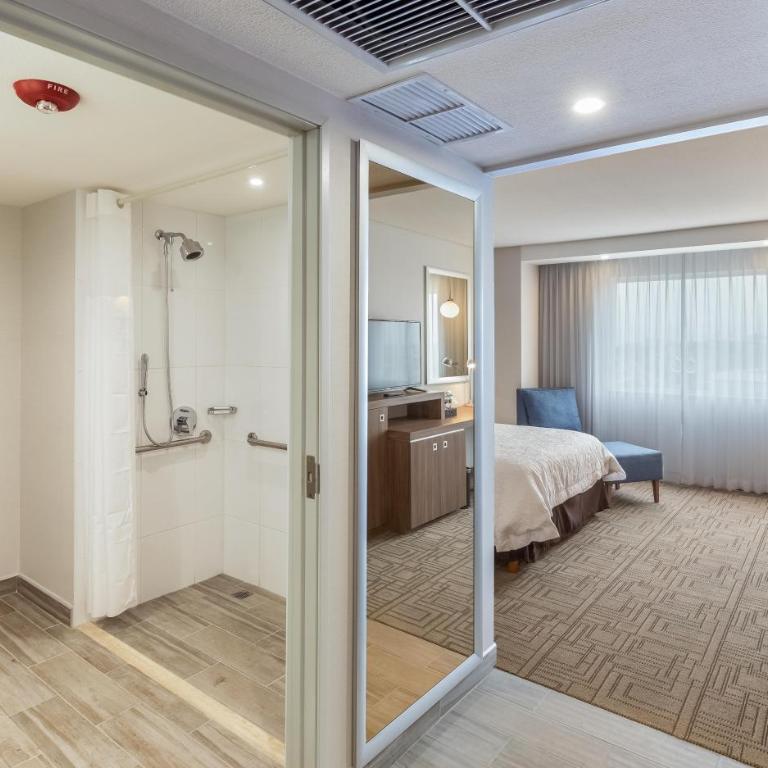 Hampton Inn By Hilton Tijuana - Single Room - Disability Access - 3