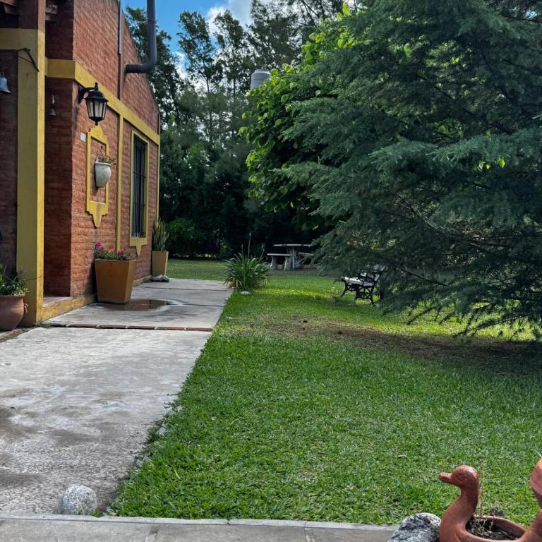 Casa quinta con pileta y parque en San Pedro - Two-Bedroom House - 50