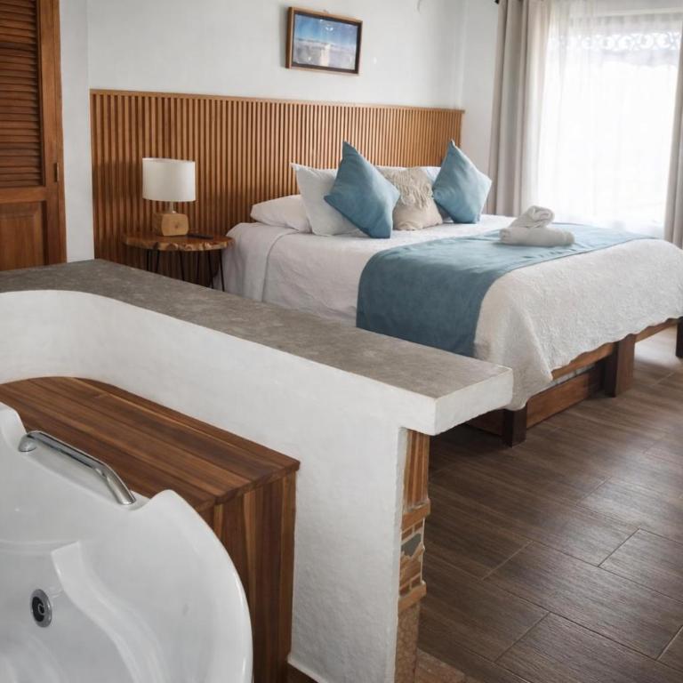 Hotel Boutique Cenit - Suite with Balcony - 3