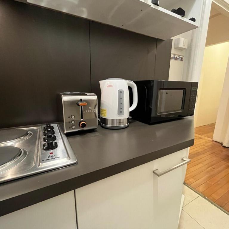 Centro de Santiago WiFi departamento cómodo y equipado - One-Bedroom Apartment - Non-Smoking - 17