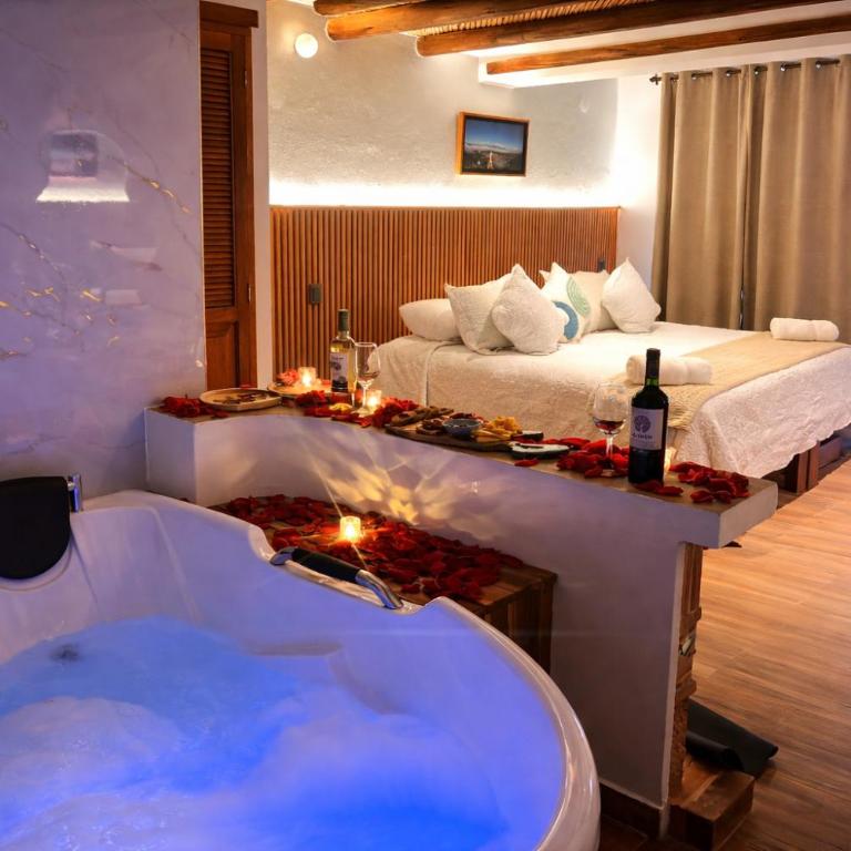 Hotel Boutique Cenit - Suite with Balcony - 2