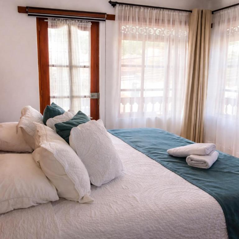 Hotel Boutique Cenit - King Suite with Spa Bath - 2