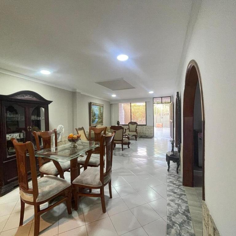 Alojamiento entero en Santa Marta, Colombia - Casa de 3 dormitorios - 1