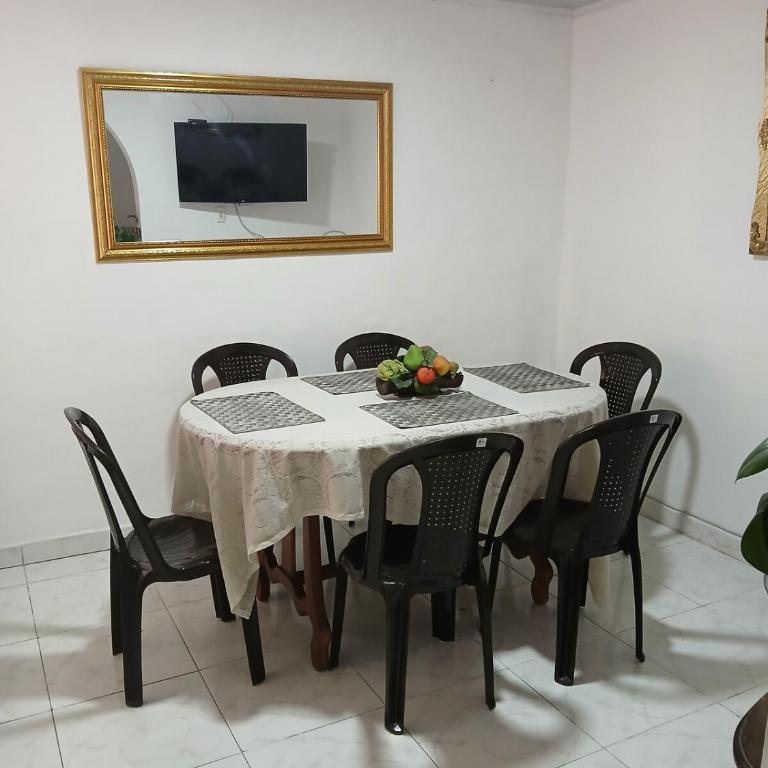 Casa grande de 4 dormitorios a solo 700 metros del centro - Casa con 1 dormitorio - 13