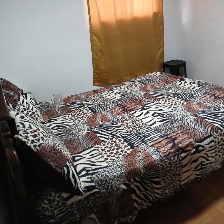 Casa grande de 4 dormitorios a solo 700 metros del centro - Casa con 1 dormitorio - 25