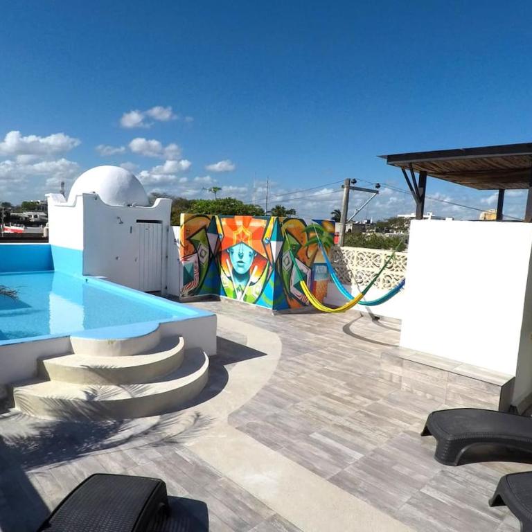 Valentina Suites by Las Flores Vacation Rentals - King Studio - 2