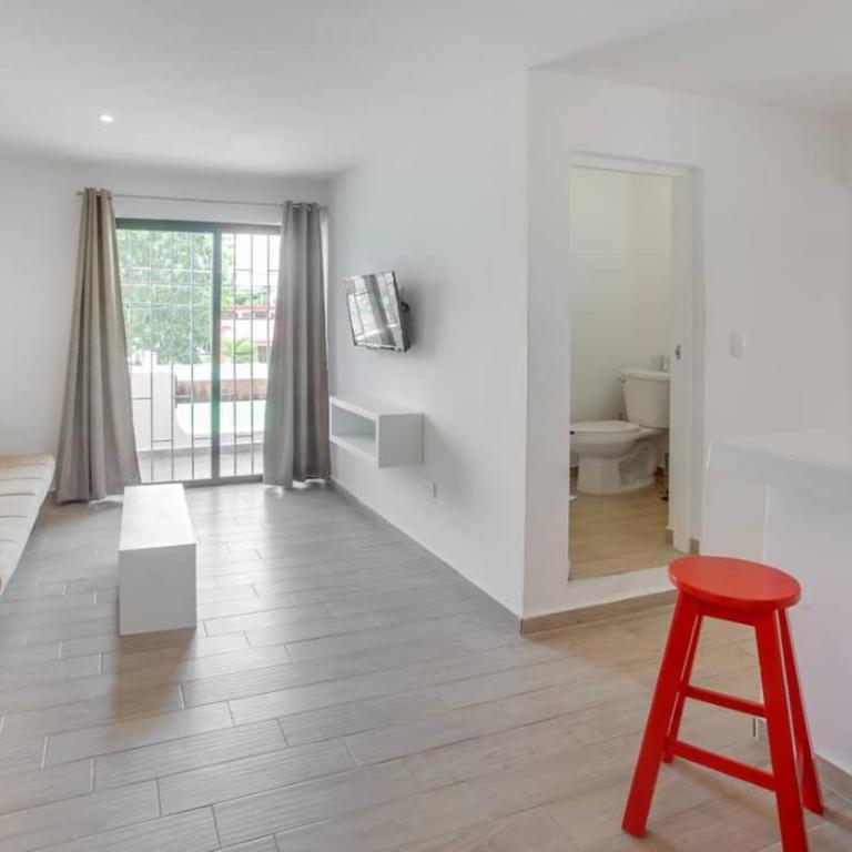Valentina Suites by Las Flores Vacation Rentals - Apartment with Balcony - 17