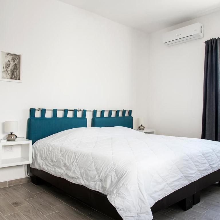 Valentina Suites by Las Flores Vacation Rentals - Two-Bedroom Apartment - 15
