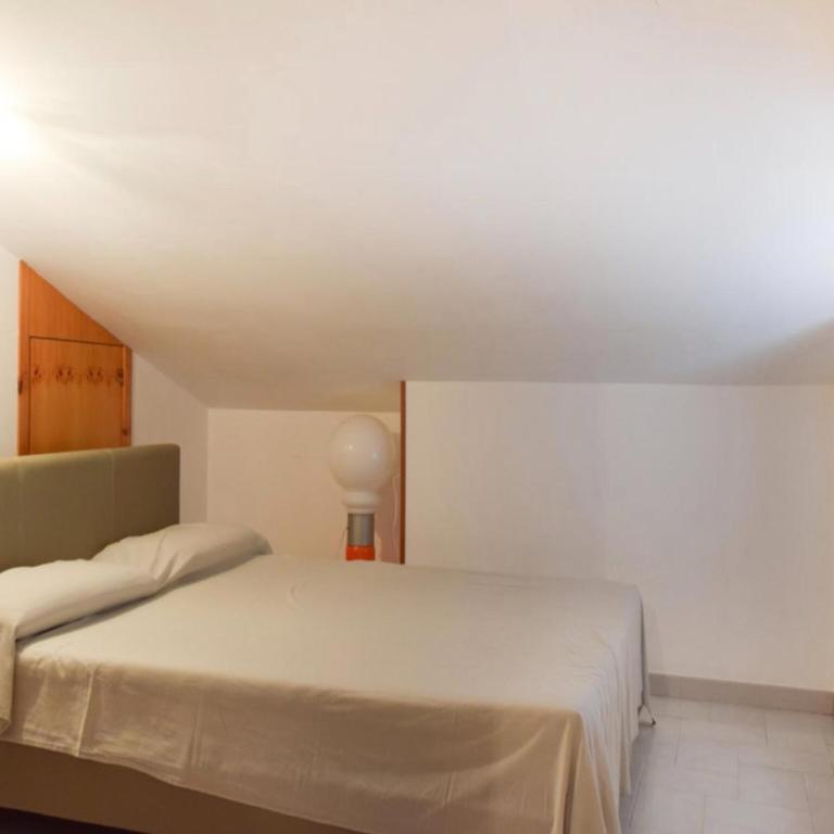 Seafront stay in Alcamo - Three-Bedroom Apartment - 7